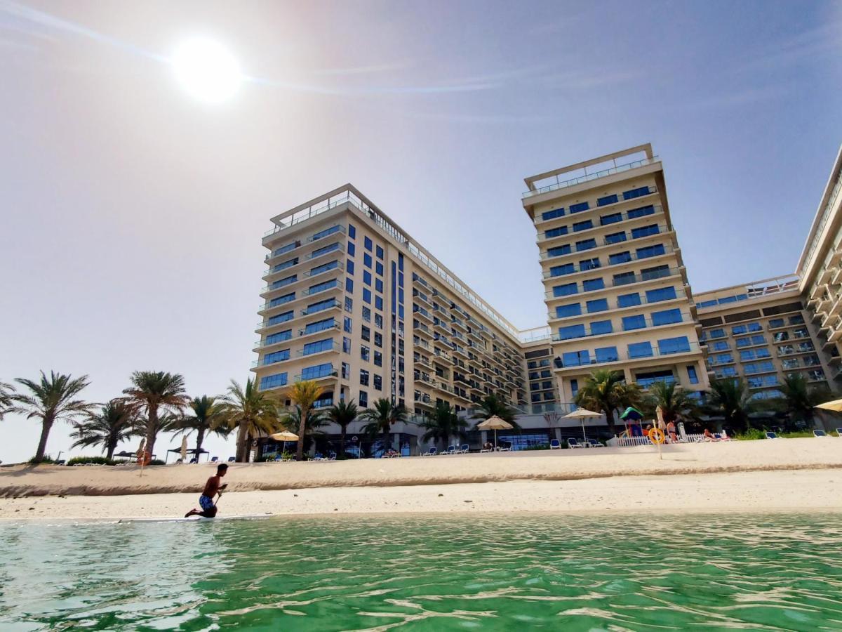 Luxurious Studio Pacific Al Marjan Island - Beachfront Property Ras al-Khaimah Buitenkant foto